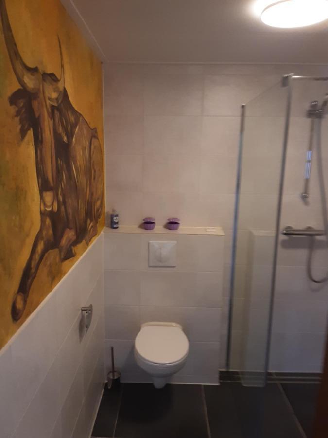 De Indiaan Bed & Breakfast Noord-Scharwoude Bagian luar foto
