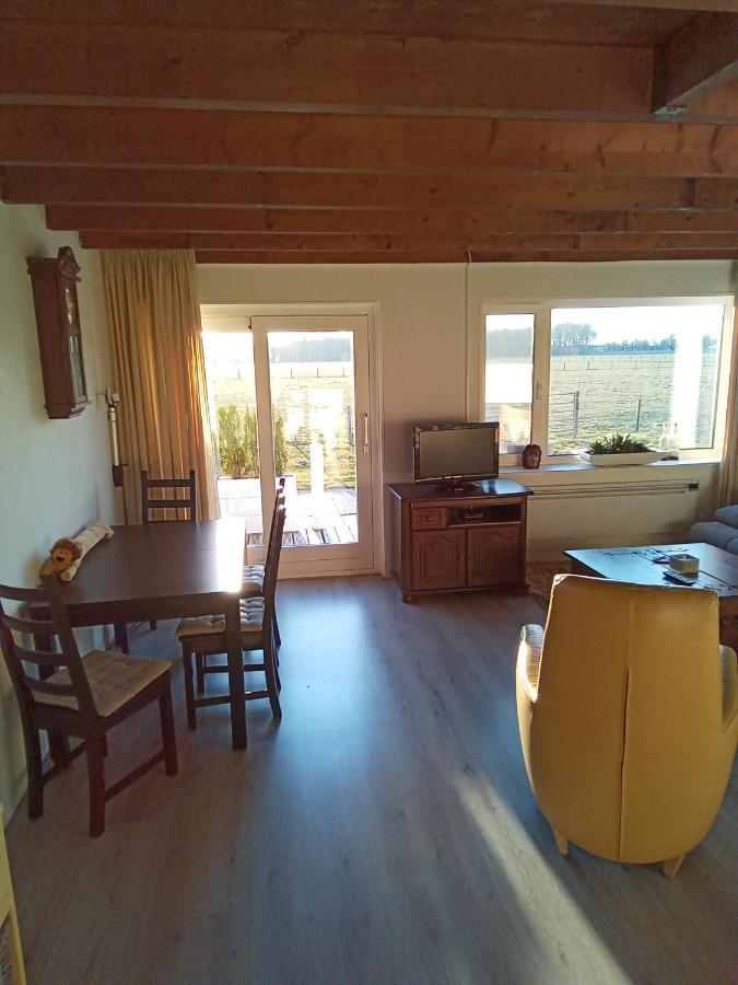 De Indiaan Bed & Breakfast Noord-Scharwoude Bagian luar foto