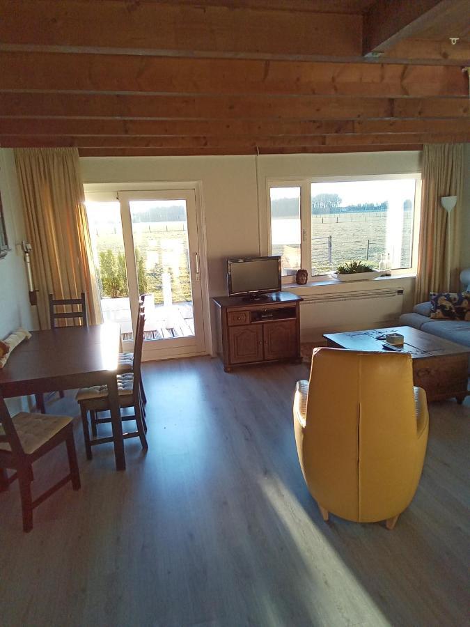 De Indiaan Bed & Breakfast Noord-Scharwoude Bagian luar foto